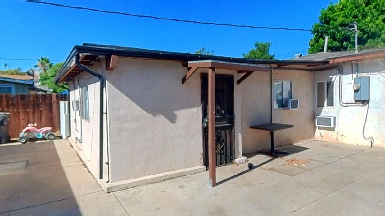 Primary Photo - PRICE REDUCTION! 1 bed 1 bath in Redlands!