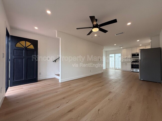 Foto del edificio - 607 Lemon Way