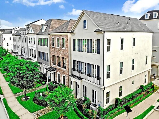 Building Photo - 757 Somerset Commons Ln