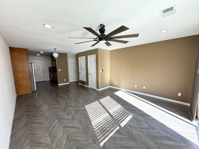 Foto del edificio - Great Shape Dublin Single Family Home Rece...