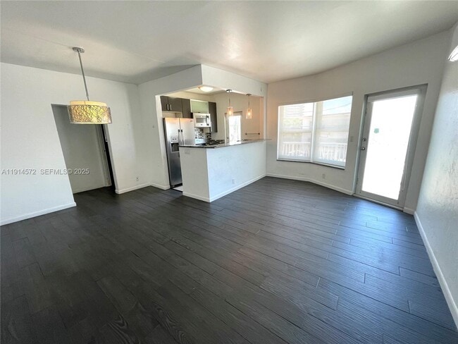 Foto del edificio - 620 76th St