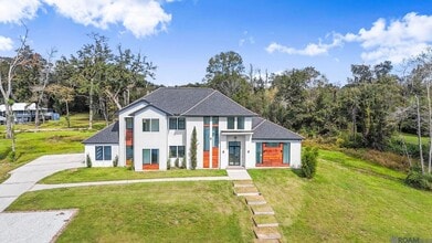 Building Photo - 9825 Fawn Vw Dr