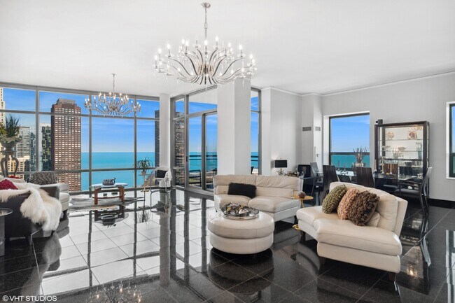Foto del edificio - 450 E Waterside Dr