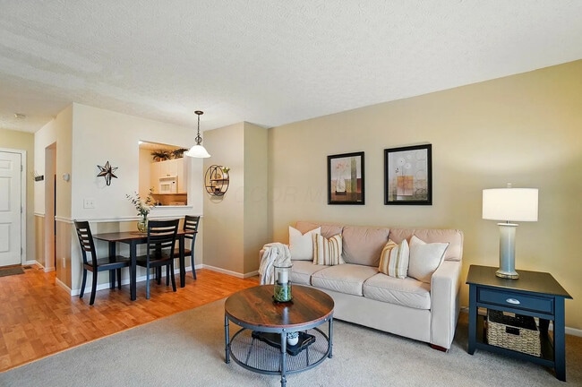 Building Photo - 1630 Holland Dr