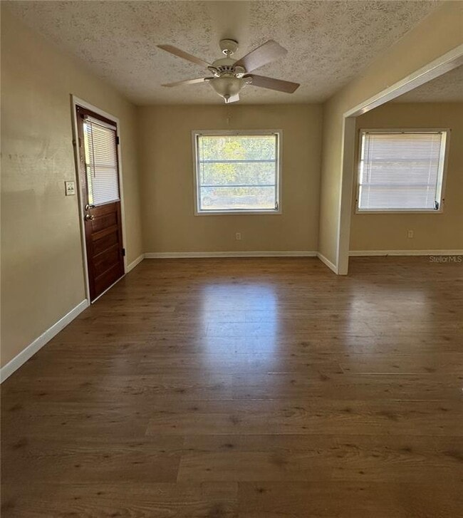 Building Photo - 22368 Panorama St