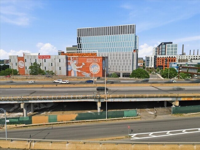Foto del edificio - 60 Cross St E