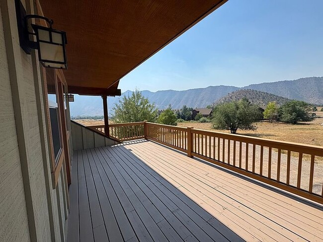 Foto del edificio - 150 Lakota Dr