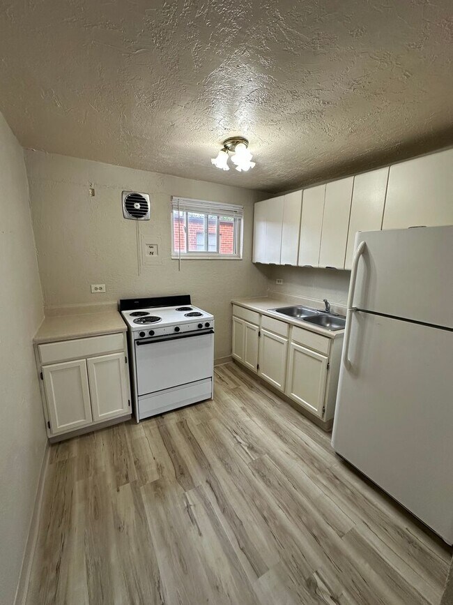 Foto del edificio - 2607 Poplar Ct