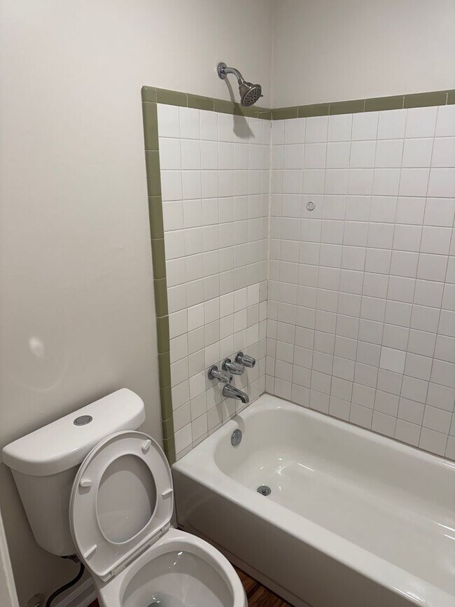 Foto del edificio - 6298 Raible Dr