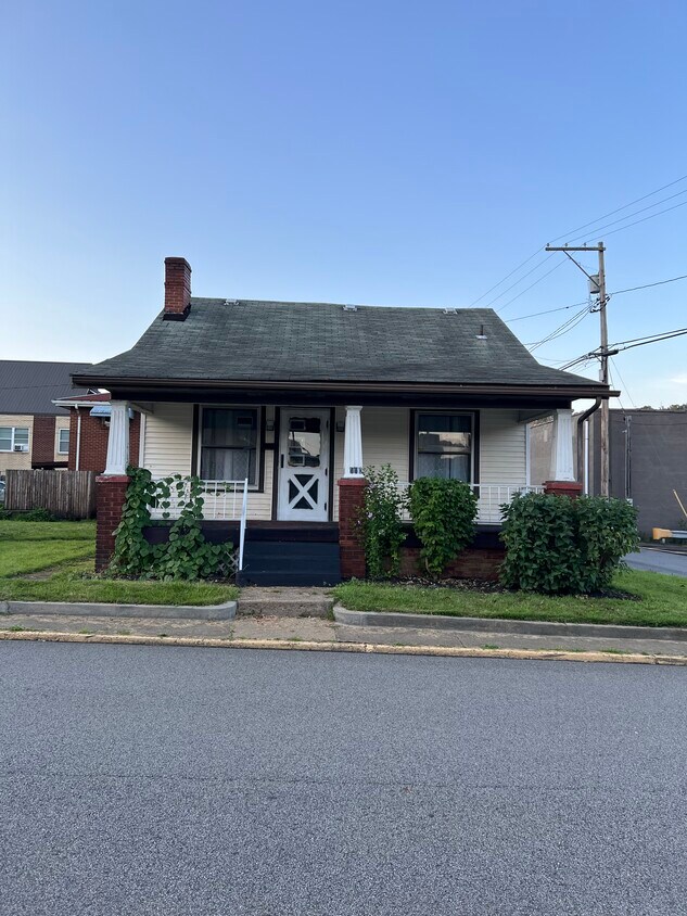 Foto principal - 110 Mildren Ave