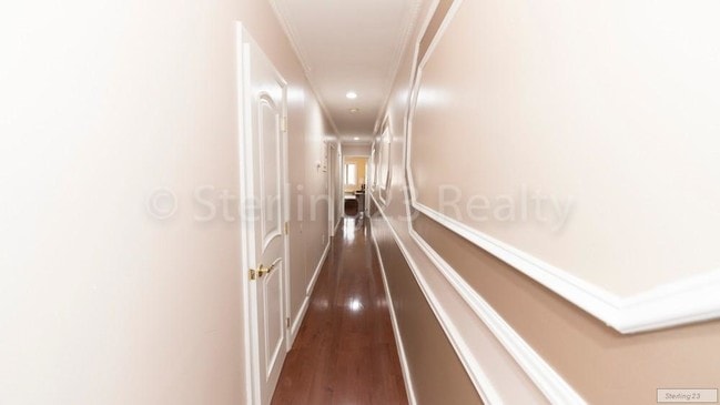 Building Photo - GORGEOUS 2 BEDROOM!!!