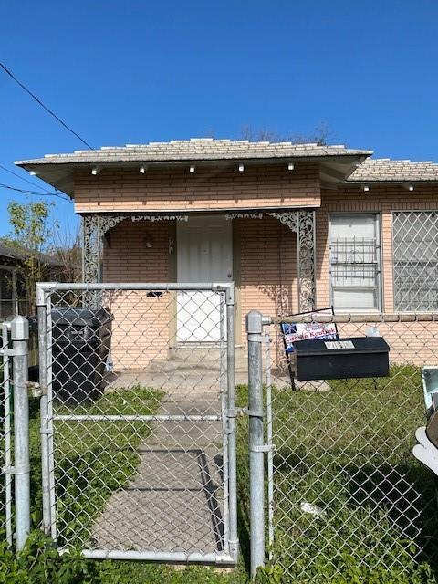 Foto principal - 717 E 32nd 1/2 St