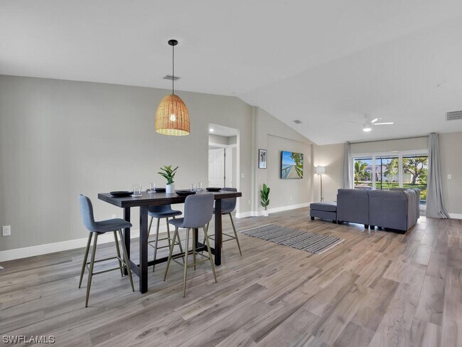 Foto del edificio - 2541 Diplomat Pkwy W