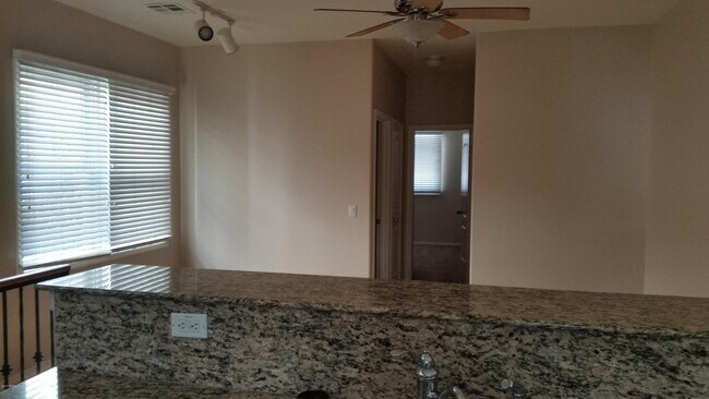 Foto del edificio - 4160 E Jasper Dr