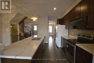 Building Photo - 3 Earnshaw Dr