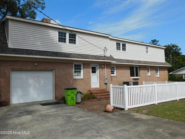 Foto del edificio - 509 W Wilson Creek Dr