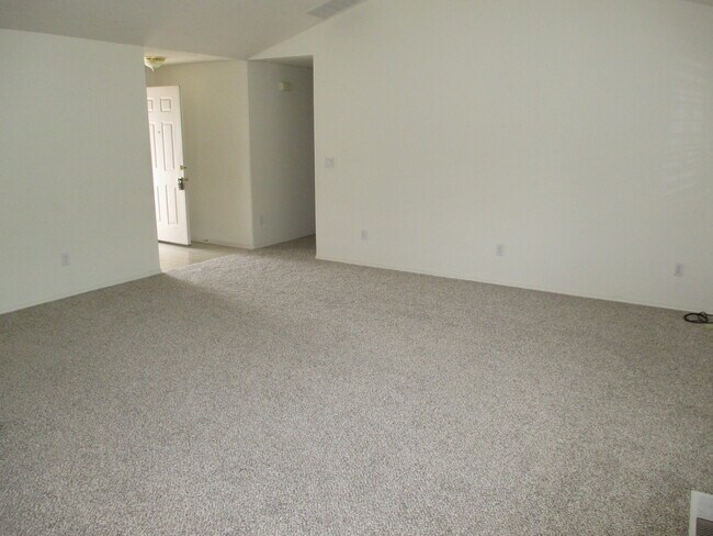 Foto del edificio - 4523 Wildcherry Dr SE