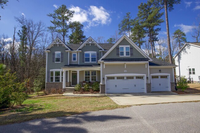 Foto del edificio - Spacious 5-Bedroom Home with 3 Full Bathrooms in Carthage, NC - Perfect for Your Family!