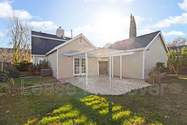 Foto del edificio - 825 Heritage Pl