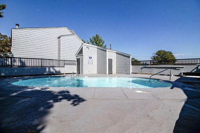 Foto del edificio - 401 Shadow Oaks Dr