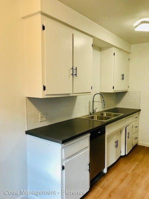 Foto del edificio - 3504-3506 W Florence Ave