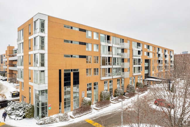 SAX condominium Ile des Soeurs
