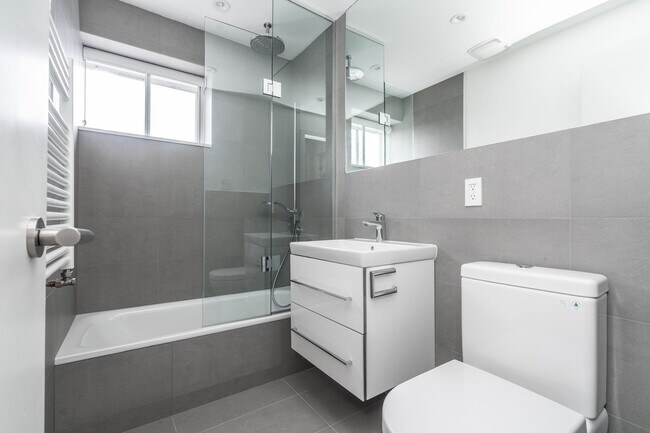 Photo du bâtiment - 39 Riverwood Pkwy