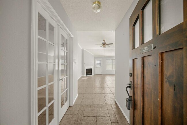 Building Photo - 1242 Hunter Wood Dr