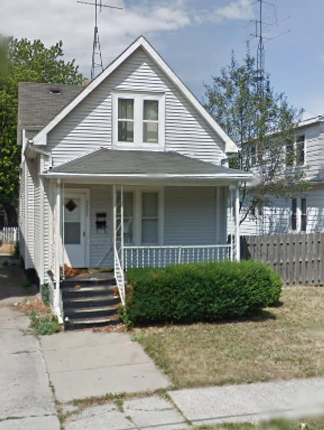 Building Photo - 6806 24th Ave