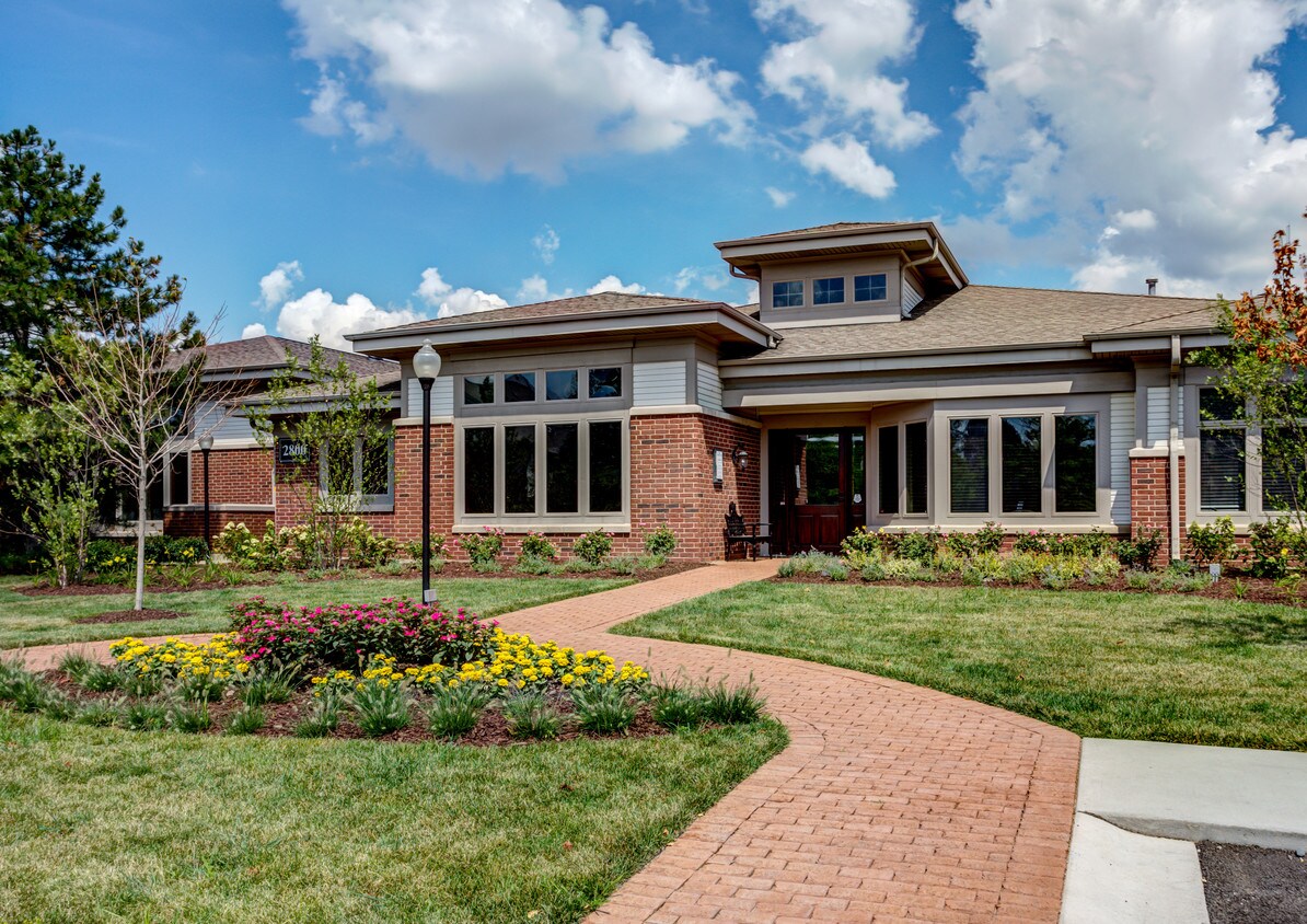 The Aventine at Oakhurst North Rentals Aurora, IL