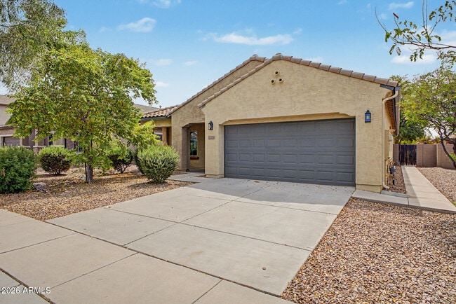 Building Photo - 3113 E Chisum Ln