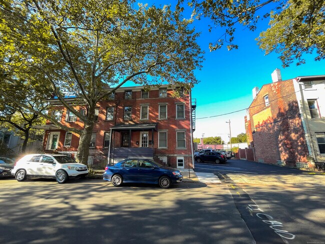 Foto del edificio - 335 St John St