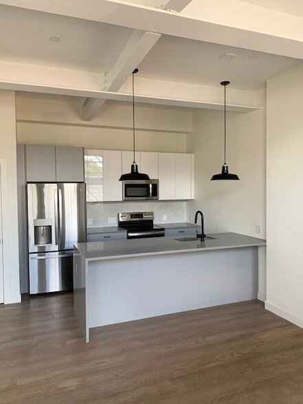 Photo - 217 Essex St Apartment