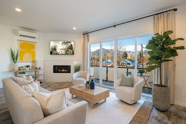 Foto del edificio - 823 Orondo Ave