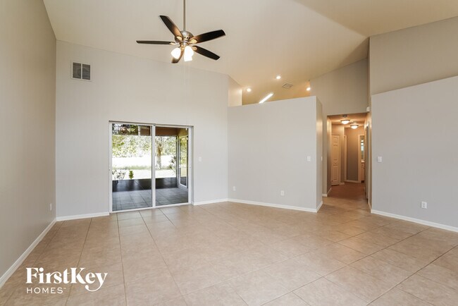 Foto del edificio - 4006 SE 9th Ct