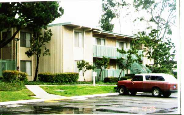 Building Photo - Woodbridge