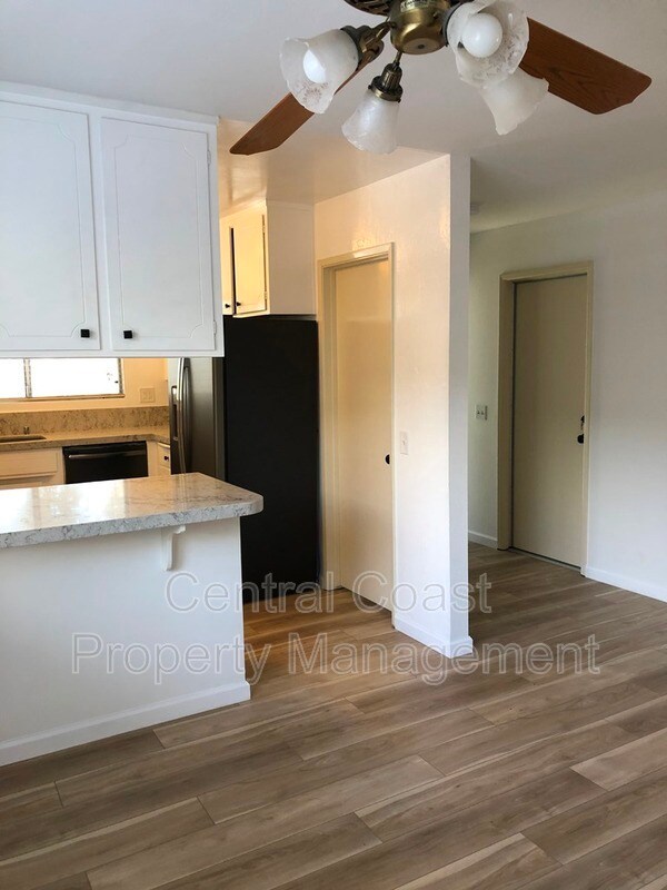 Foto del edificio - 725 Lobos St