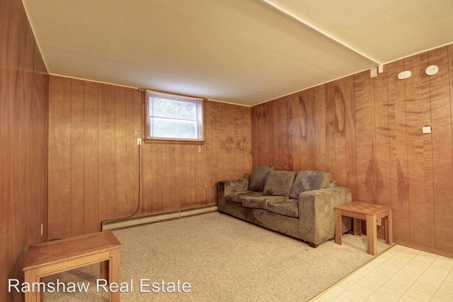 Foto del edificio - 1 br, 1 bath Apartment - 106 N Gregory