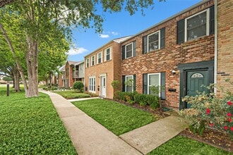 Building Photo - 14256 Misty Meadow Ln
