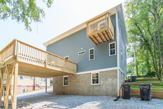 Rear View - 1619 Avondale Dr