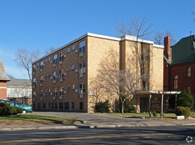 Front of Building Photo - Sylvia Apartments