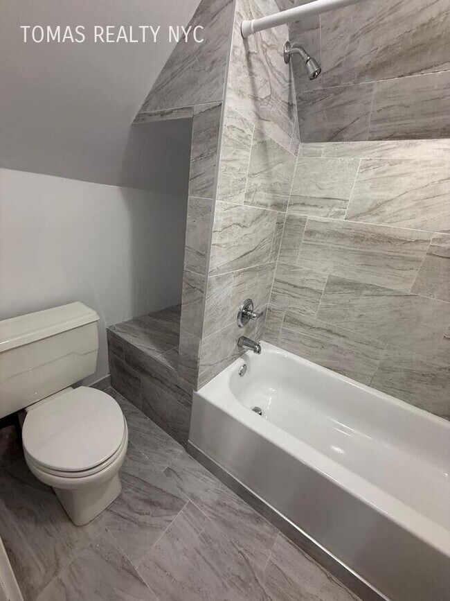 Foto del edificio - 436 Park Hill Ave