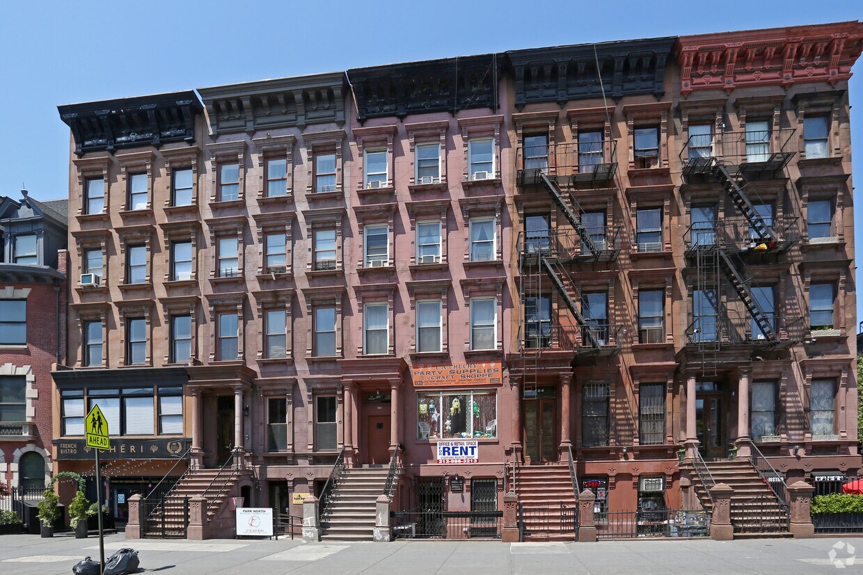Primary Photo - 235 Lenox Avenue