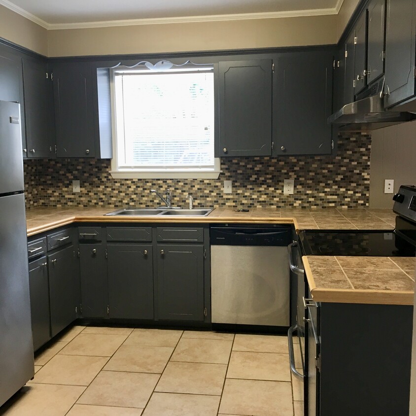 Foto principal - 411 East Dr