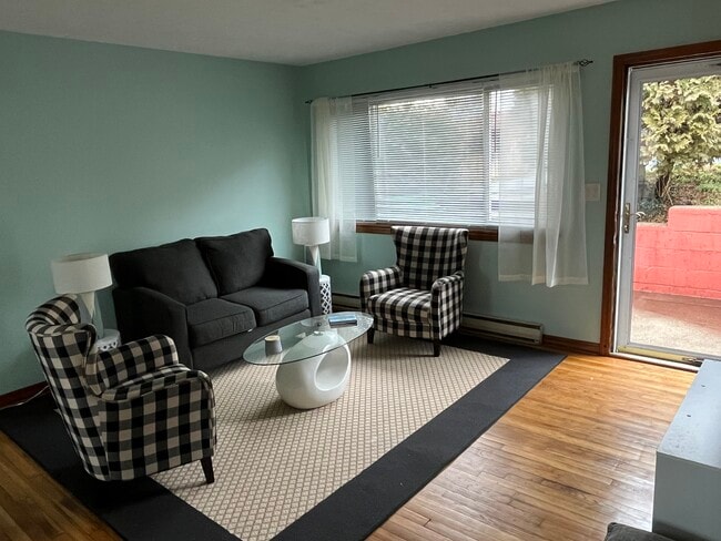 Building Photo - 1413 Grace St