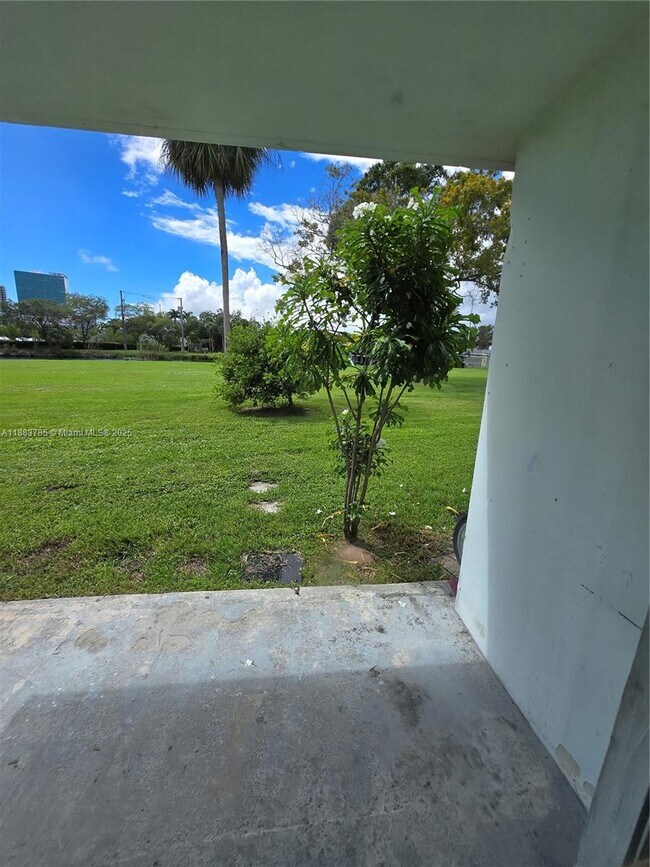 Foto del edificio - 7660 SW 82nd St