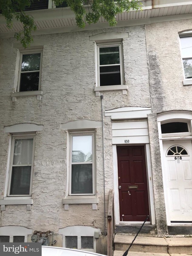 Primary Photo - 650 Chain St