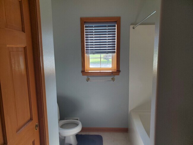 2nd Bath - 399 First St