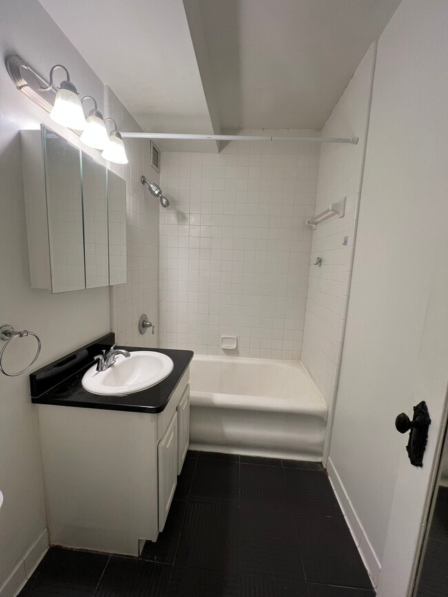 Foto del edificio - 15 E Kirby St