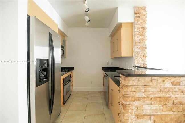 Foto del edificio - 335 S Biscayne Blvd